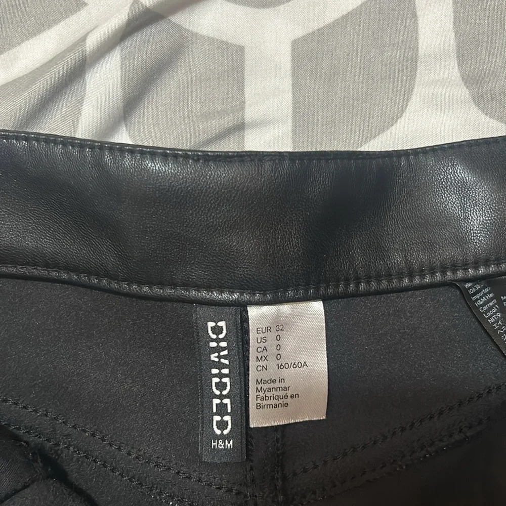 High Rise Leather Pants - Picture 5 of 7